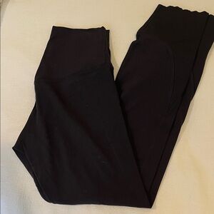 Black Scallop Align Leggings